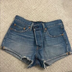 Levi shorts 
Size 27
Blue